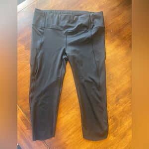 Athleta Velocity Stash Pocket Crop leggings pants (405659)